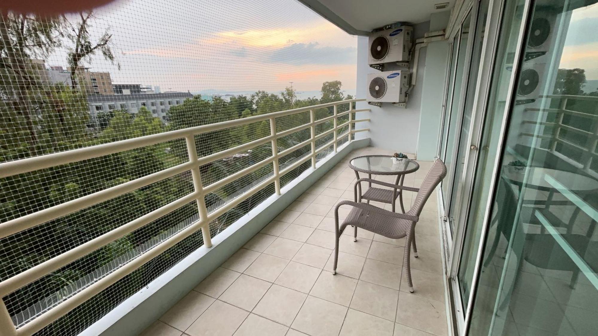 View Talay 6 Pattaya Beach By Anatolia Condo Suite 외부 사진